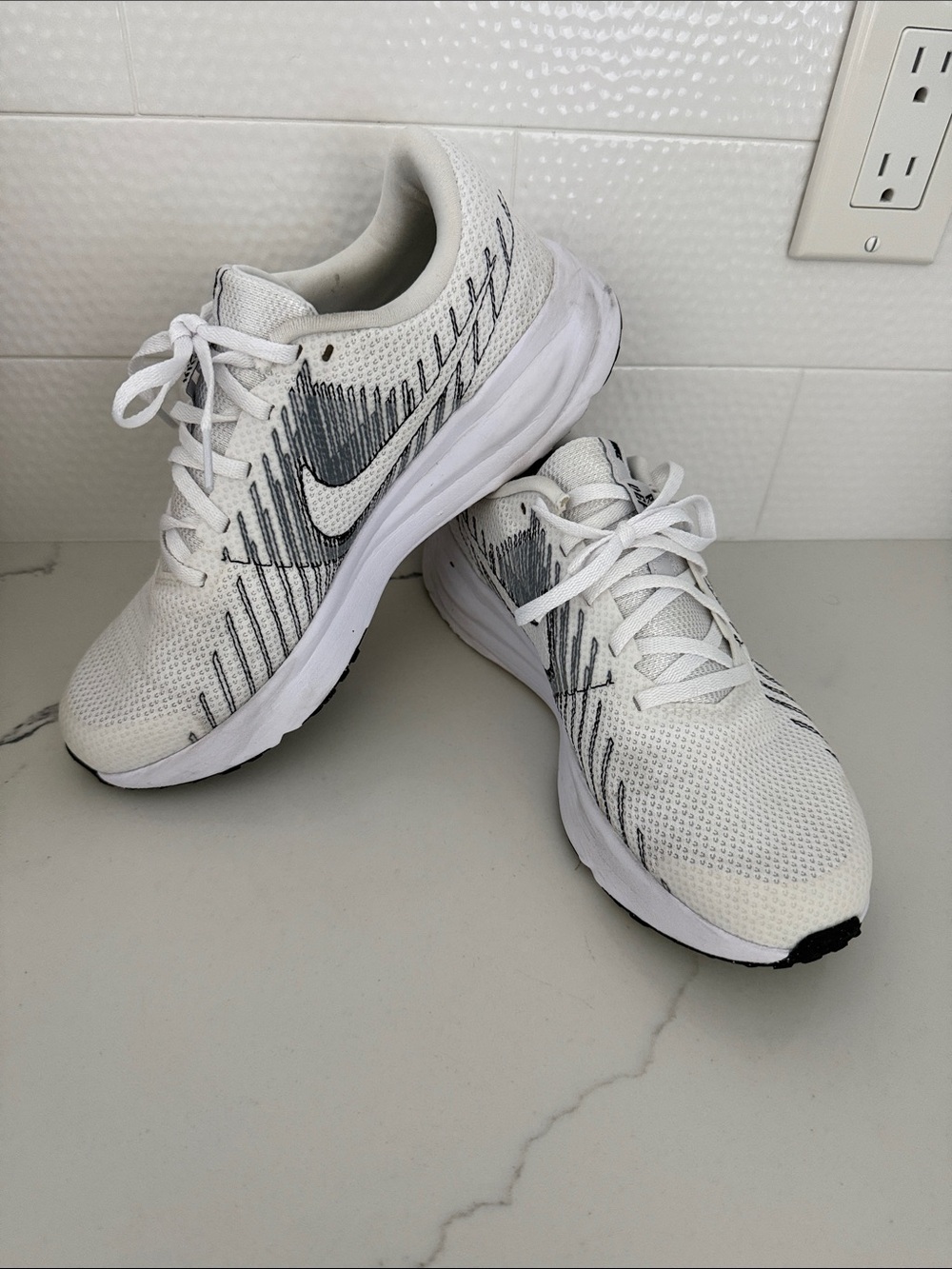 Nike White and Gray Men's Running Sneakers